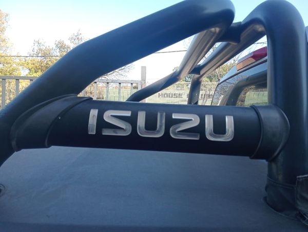 2023-Isuzu-D-Max-19-DDI-HR-X-Rider-Double-Cab image:7