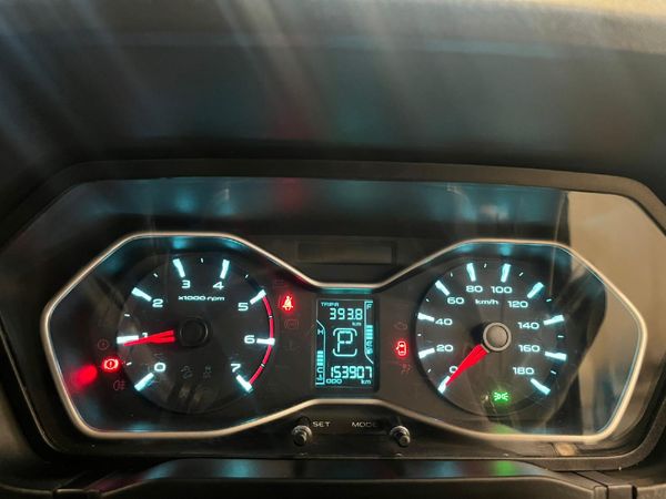 2023-Mahindra-Pik-Up-22-mHawk-S11-Auto-Double-Cab image:10