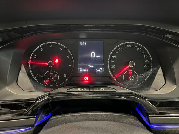 2019-Volkswagen-Polo-10-TSI-Comfortline image:10