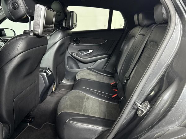 2020-Mercedes-Benz-GLC-Coupe-300d-4Matic image:3