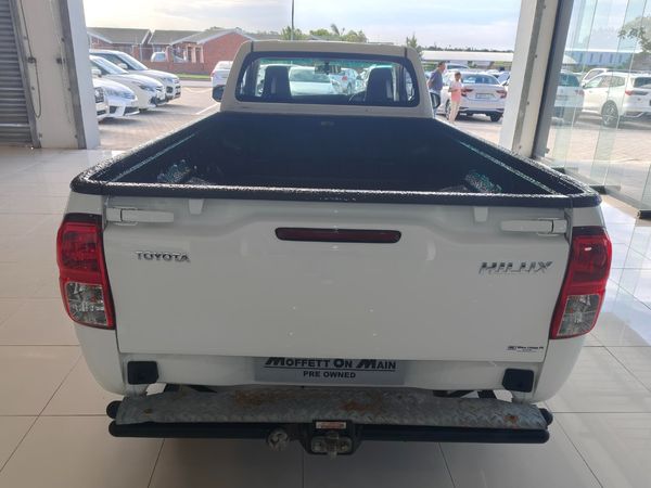 2022-Toyota-Hilux-24-GD-Single-Cab image:4