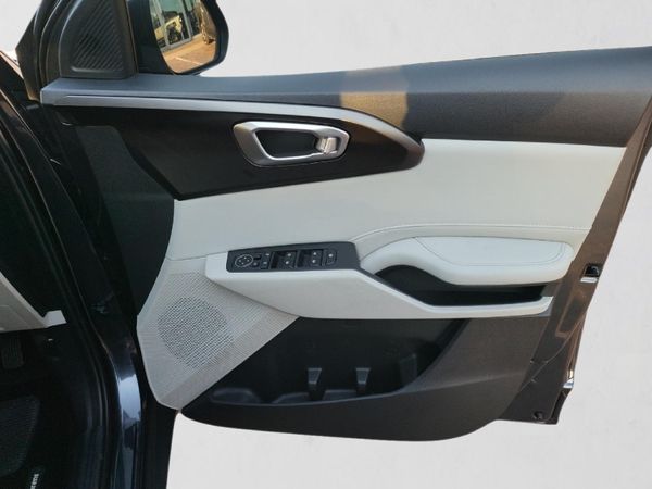 2026-Kia-Carens-15D-LX-Auto image:13