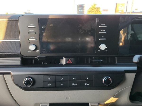 2026-Kia-Carens-15D-LX-Auto image:20