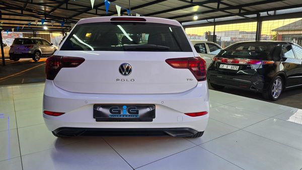 2022-Volkswagen-Polo-10-TSI-Life image:6