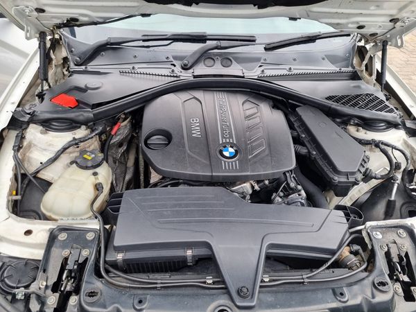 2013-BMW-1-Series-120d-5-dr-Auto image:12