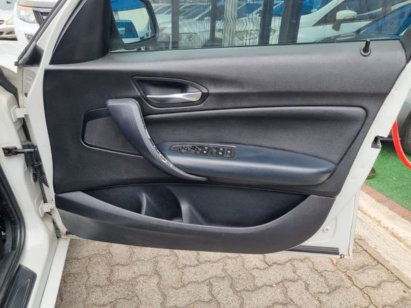 2013-BMW-1-Series-120d-5-dr-Auto image:7