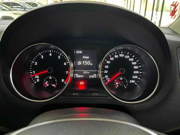 2015-Volkswagen-Polo-GP-12-TSI-Comfortline-66kW image:6