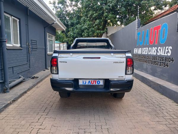2019-Toyota-Hilux-24-GD-6-SRX-4x4-Auto-Single-Cab image:5