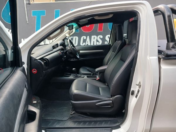 2019-Toyota-Hilux-24-GD-6-SRX-4x4-Auto-Single-Cab image:8