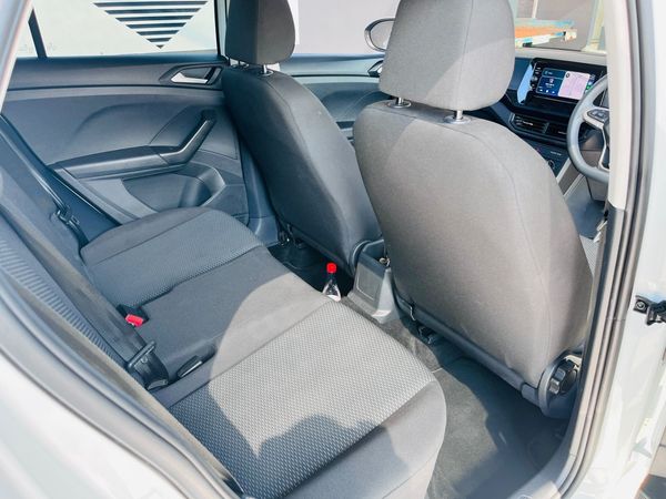 2025-Volkswagen-T-Cross-10-TSI-Auto image:10