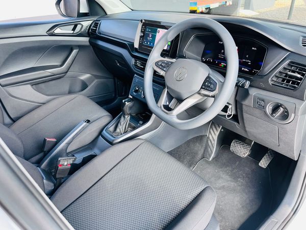 2025-Volkswagen-T-Cross-10-TSI-Auto image:8
