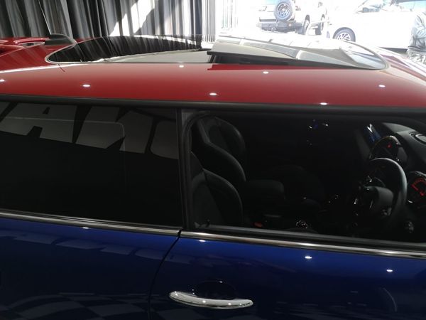 2019-MINI-Hatch-JCW-Auto image:13