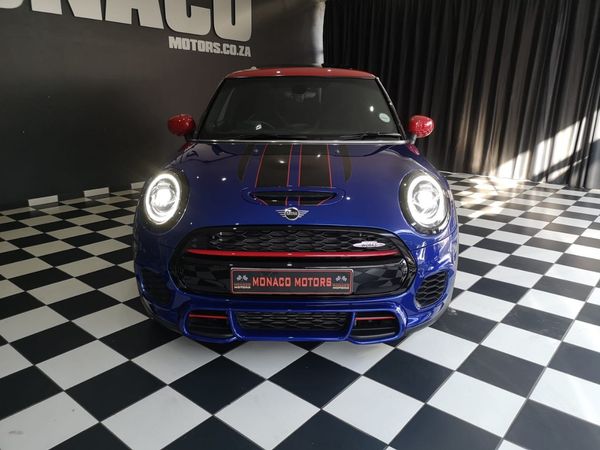 2019-MINI-Hatch-JCW-Auto image:2