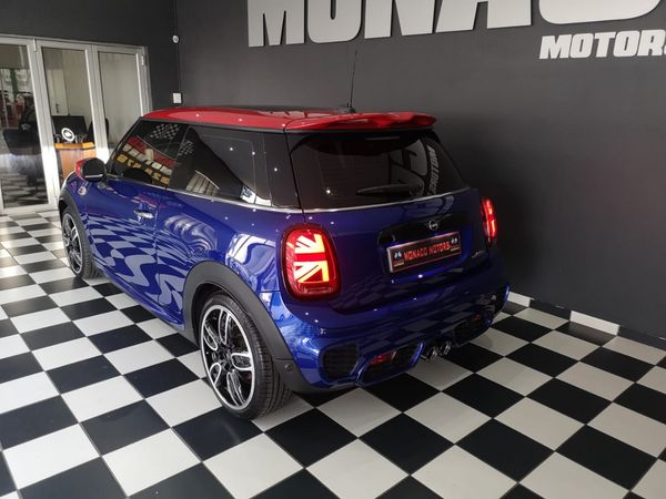 2019-MINI-Hatch-JCW-Auto image:6