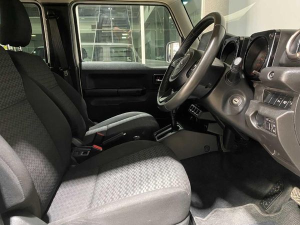 2024-Suzuki-Jimny-15-GLX-AllGrip-5-Door-Auto image:11