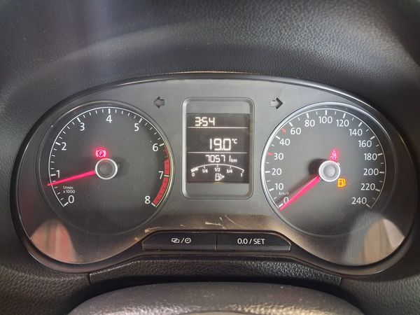 2019-Volkswagen-Polo-Vivo-14-Trendline-5-dr image:9