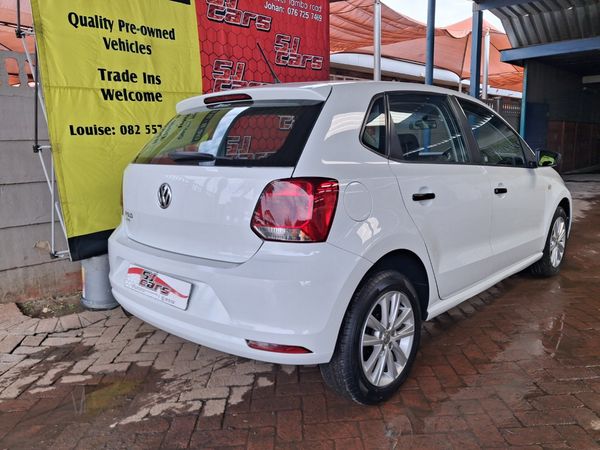 2019-Volkswagen-Polo-Vivo-14-Trendline-5-dr image:5