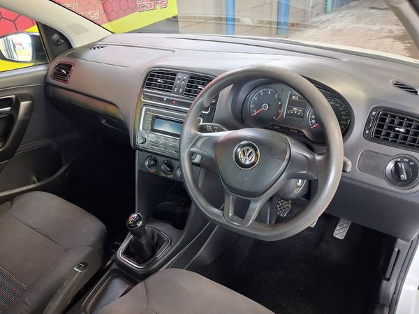 2019-Volkswagen-Polo-Vivo-14-Trendline-5-dr image:8