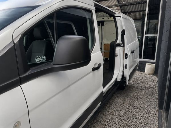 2017-Ford-Transit-Connect-15-TDCi-Ambiente-LWB-Panel-Van image:6