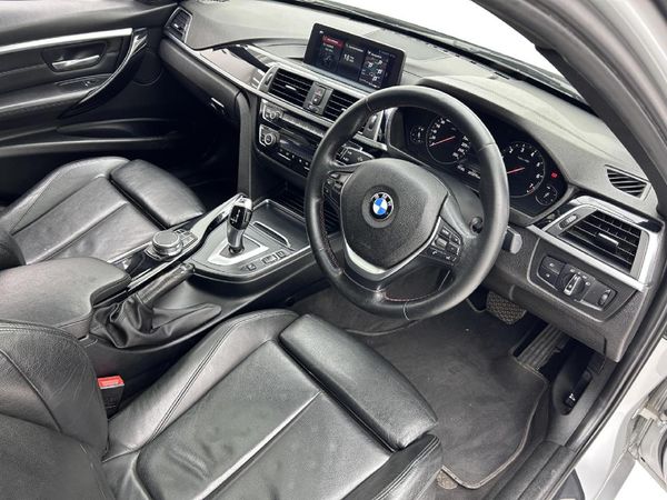 2019-BMW-3-Series-320i-Sport-Line image:13
