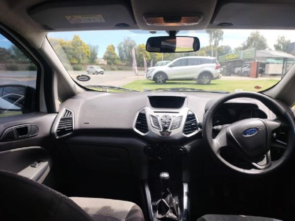 2016-Ford-EcoSport-15-TiVCT-Ambiente image:6