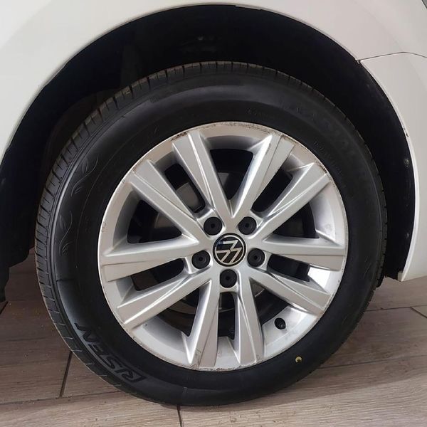 2023-Volkswagen-Polo-Vivo-16-Comfortline-Auto-5-dr image:12