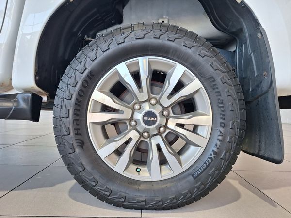 2018-Isuzu-KB-300-D-Teq-LX-Auto-4x4-Double-Cab image:12