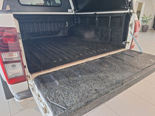 2018-Isuzu-KB-300-D-Teq-LX-Auto-4x4-Double-Cab image:13