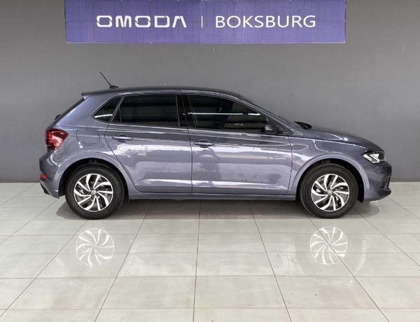 2025-Volkswagen-Polo-10-TSI-Life-Auto-DSG image:3