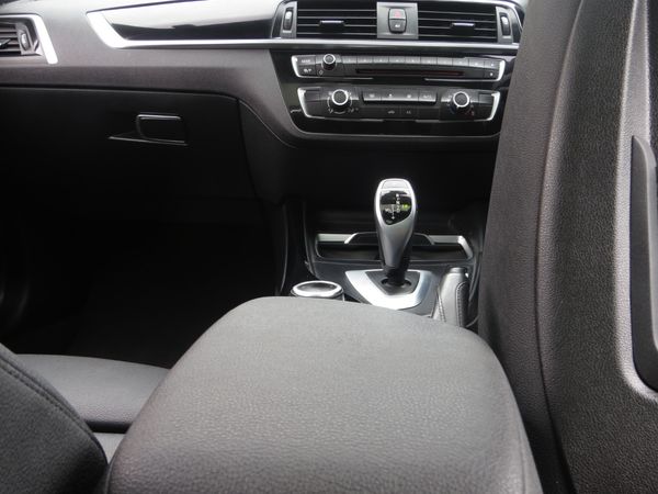 2019-BMW-2-Series-220i-Coupe-Sport-Line-Shadow-Edition image:10