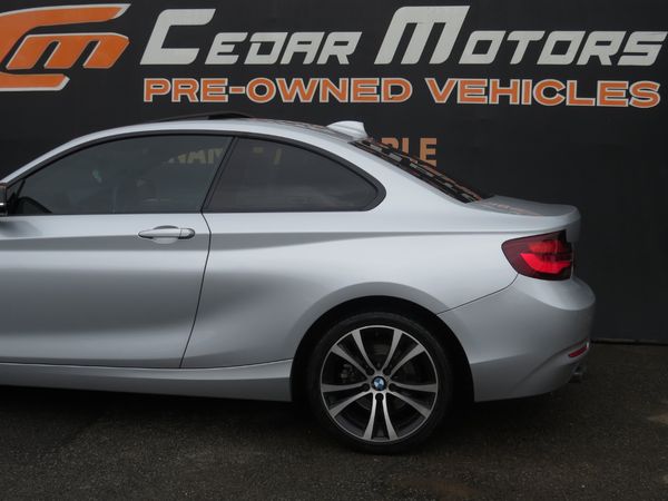 2019-BMW-2-Series-220i-Coupe-Sport-Line-Shadow-Edition image:5