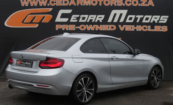 2019-BMW-2-Series-220i-Coupe-Sport-Line-Shadow-Edition image:7