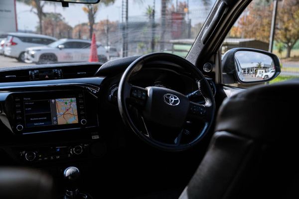 2020-Toyota-Hilux-28-GD-6-Raised-Body-Raider-Double-Cab image:12