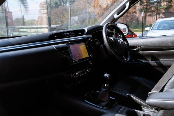 2020-Toyota-Hilux-28-GD-6-Raised-Body-Raider-Double-Cab image:14