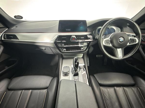 2018-BMW-5-Series-520d-M-Sport image:1