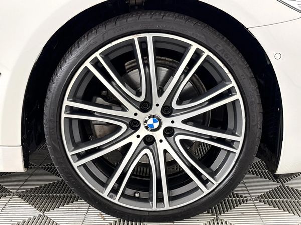 2018-BMW-5-Series-520d-M-Sport image:5