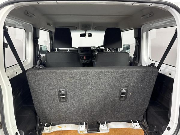 2019-Suzuki-Jimny-15-GA image:10