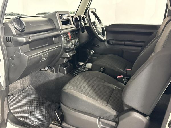 2019-Suzuki-Jimny-15-GA image:6