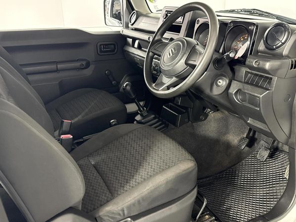 2019-Suzuki-Jimny-15-GA image:7