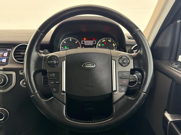 2017-Land-Rover-Discovery-4-30-SD-V6-Graphite image:12