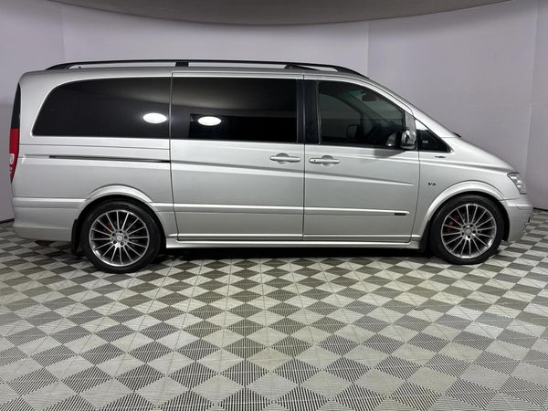2014-Mercedes-Benz-Viano-30-CDI-Avantgarde-Auto image:16