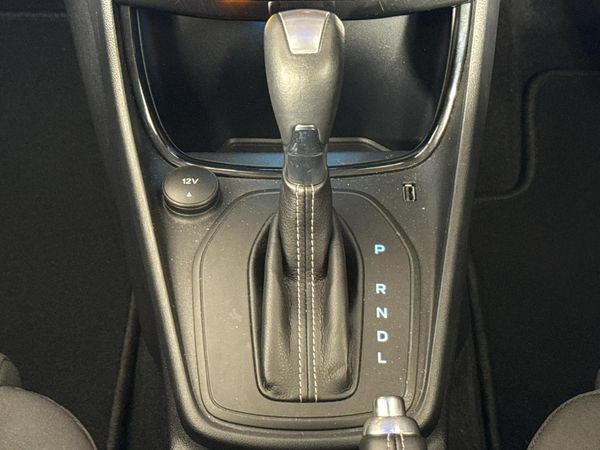 2025-Ford-Puma-10T-Ecoboost-Titanium-Auto image:10