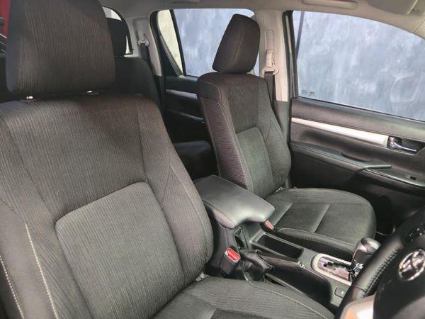 2025-Toyota-Hilux-28-GD-6-Raised-Body-Raider-Auto-Double-Cab image:10