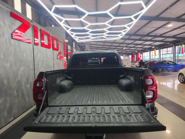 2025-Toyota-Hilux-28-GD-6-Raised-Body-Raider-Auto-Double-Cab image:14