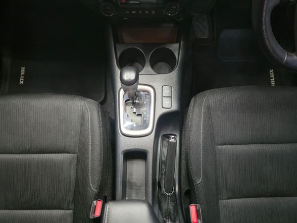 2025-Toyota-Hilux-28-GD-6-Raised-Body-Raider-Auto-Double-Cab image:7