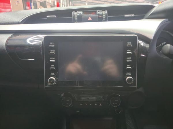 2025-Toyota-Hilux-28-GD-6-Raised-Body-Raider-Auto-Double-Cab image:8