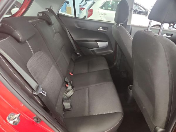 2022-Kia-Picanto-10-Street image:11