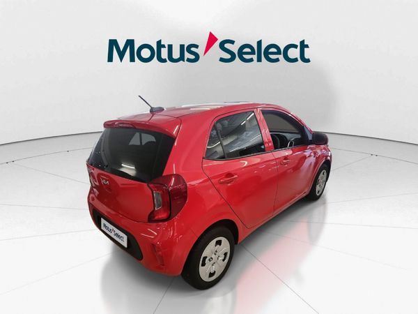 2022-Kia-Picanto-10-Street image:6