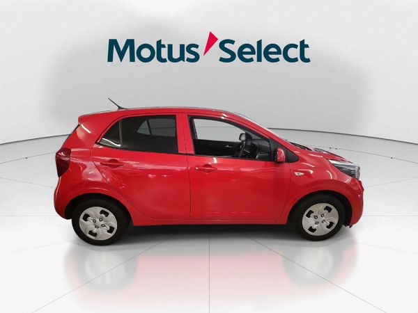 2022-Kia-Picanto-10-Street image:7