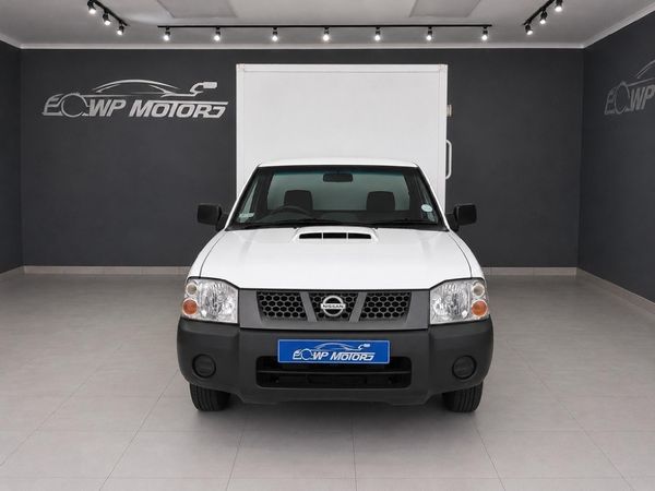 2020-Nissan-NP300-25-TDi-LWB-Single-Cab image:1